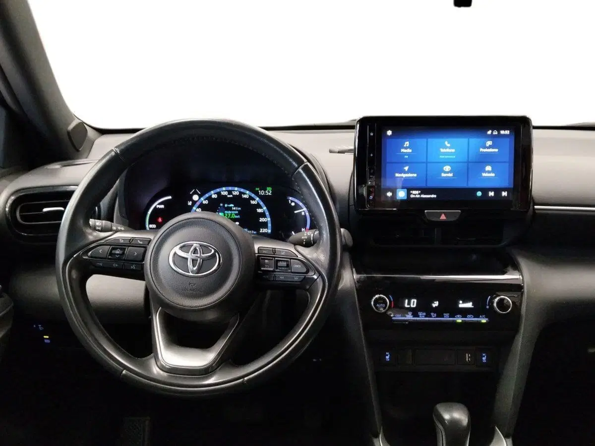 Toyota Yaris Cross usata a Roma (8)