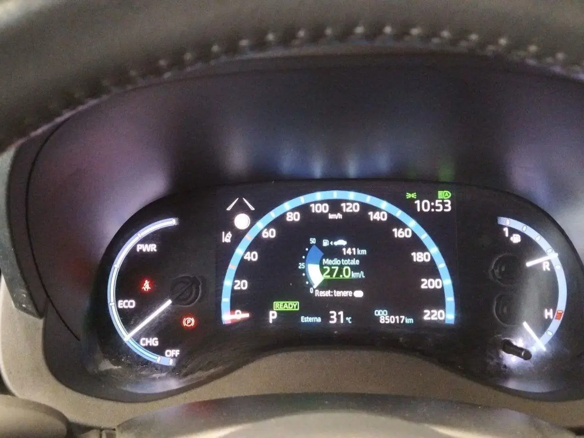 Toyota Yaris Cross usata a Roma (9)