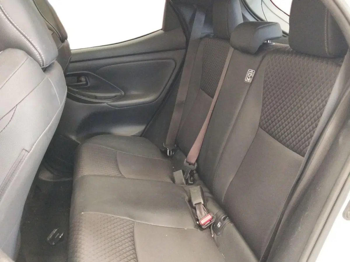 Toyota Yaris usata a Roma (11)