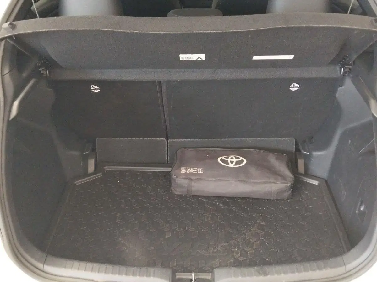 Toyota Yaris usata a Roma (6)