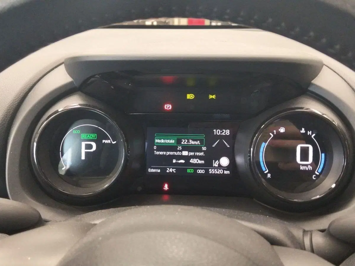 Toyota Yaris usata a Roma (9)