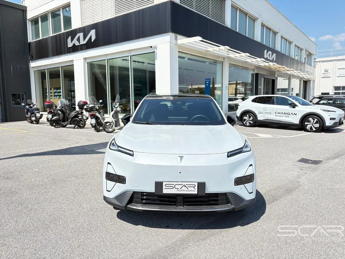 Changan Deepal S05 nuova a Livorno (8)