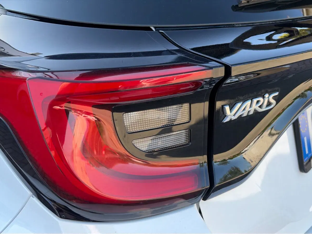 Toyota Yaris usata a Modena (17)