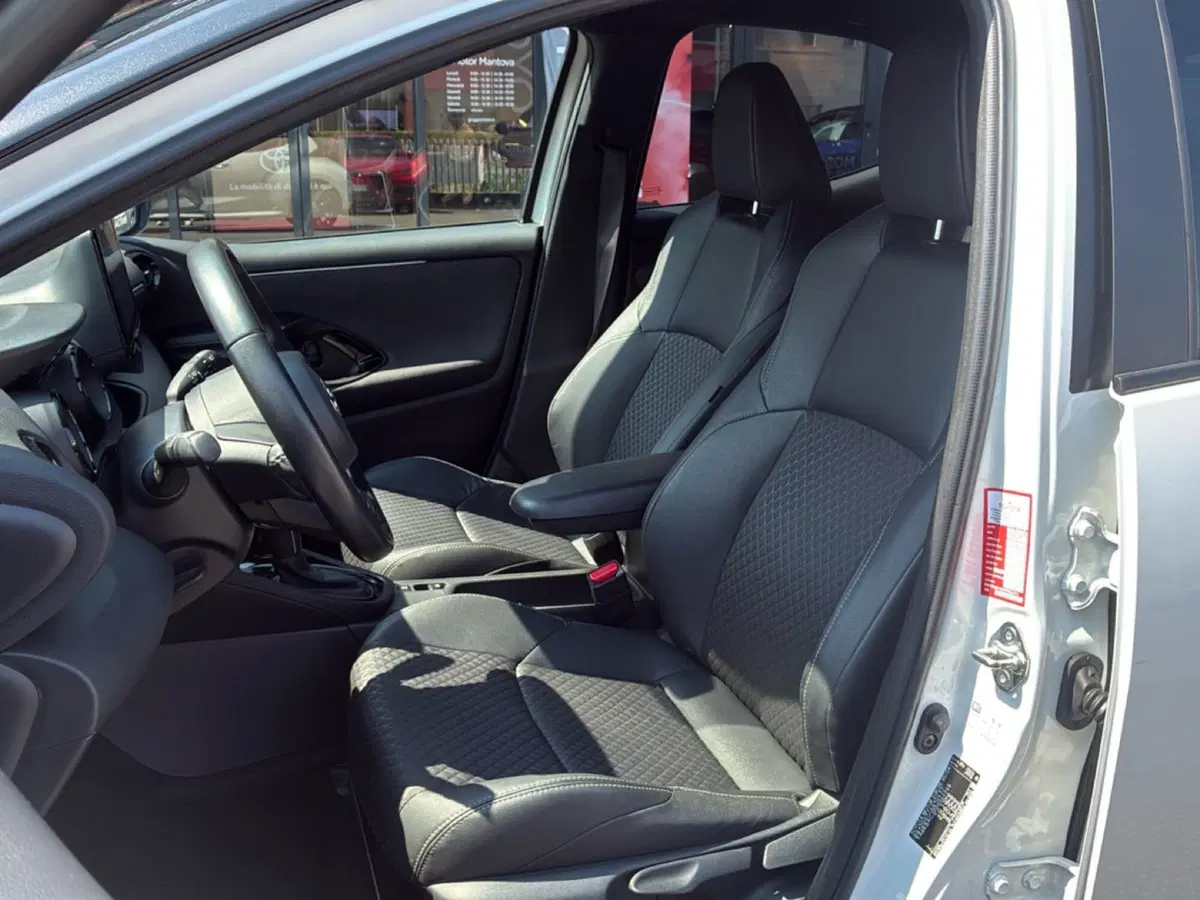 Toyota Yaris usata a Mantova (16)