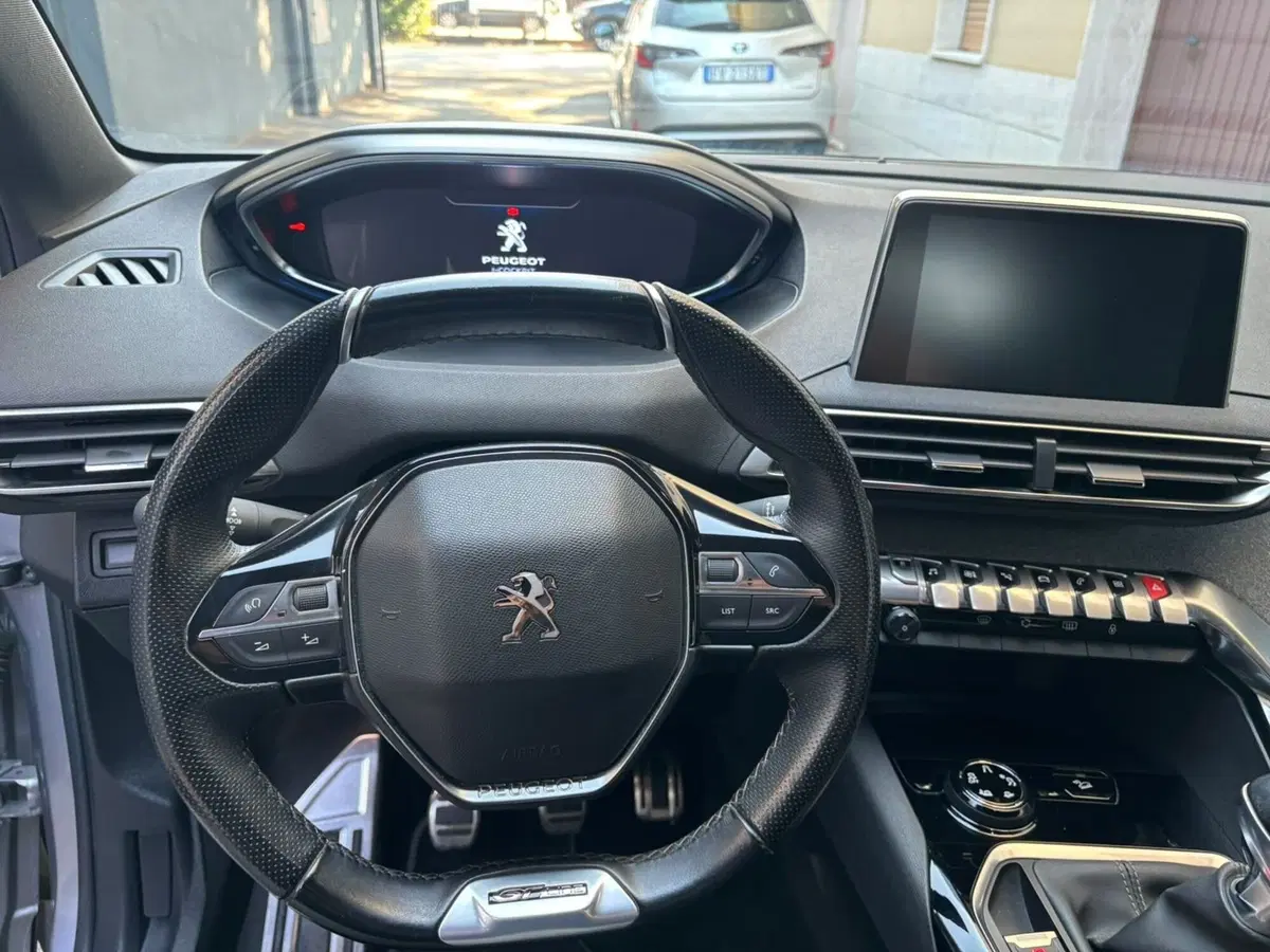 Peugeot 5008 usata a Bologna (9)
