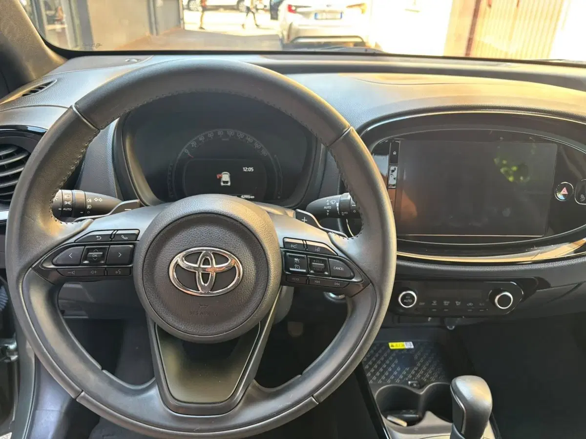 Toyota Aygo X usata a Bologna (11)