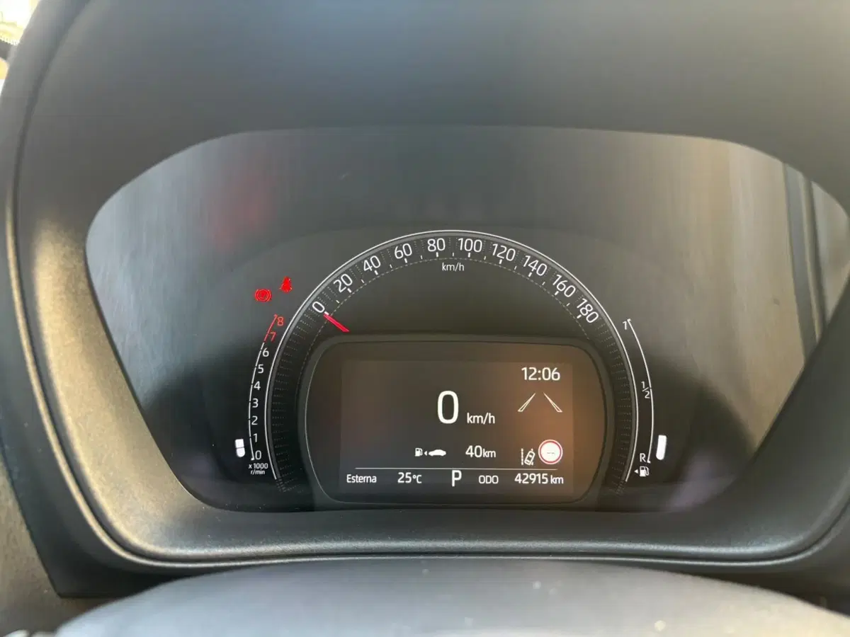 Toyota Aygo X usata a Bologna (12)