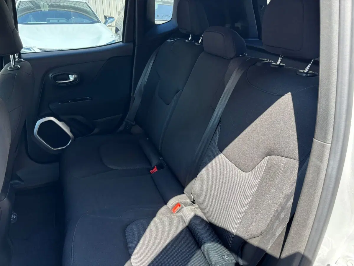 Jeep Renegade usata a Modena (14)