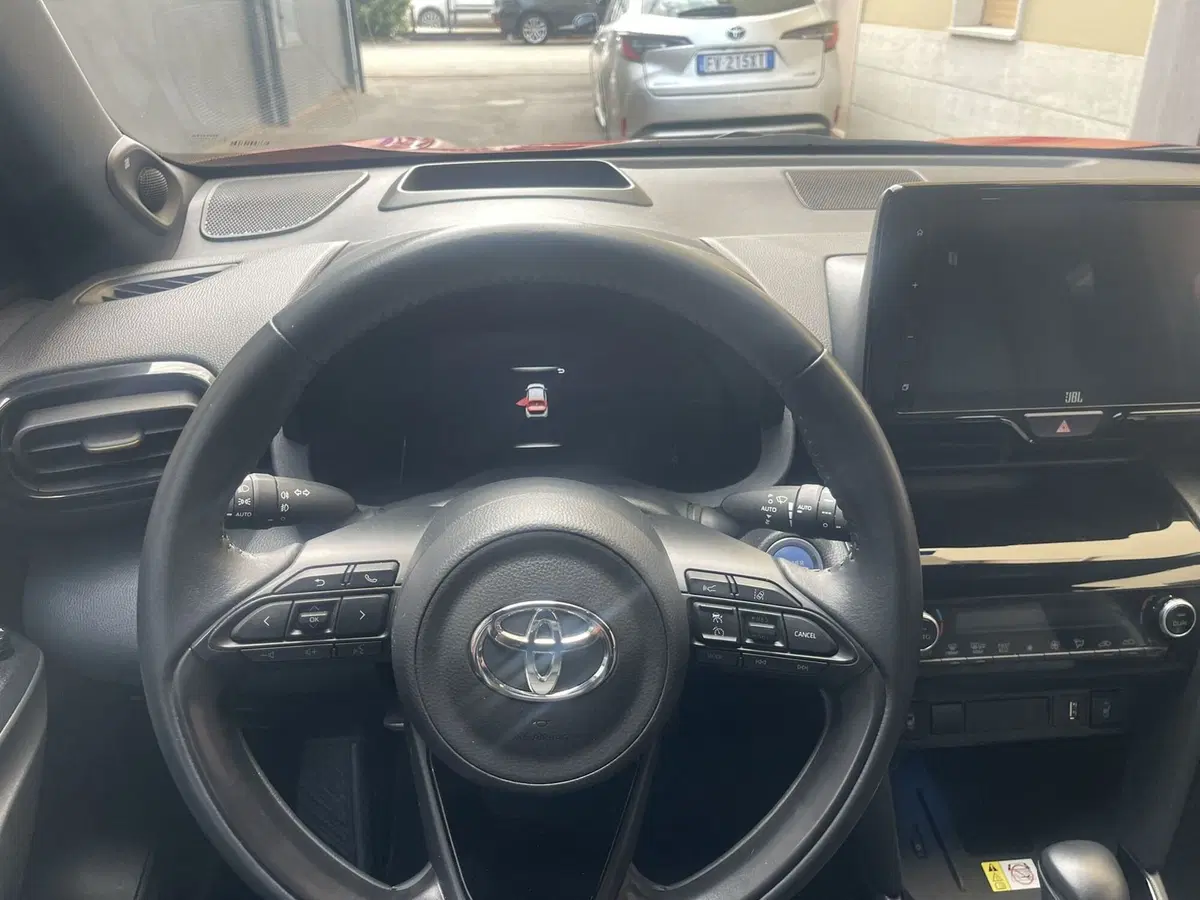 Toyota Yaris Cross usata a Bologna (13)