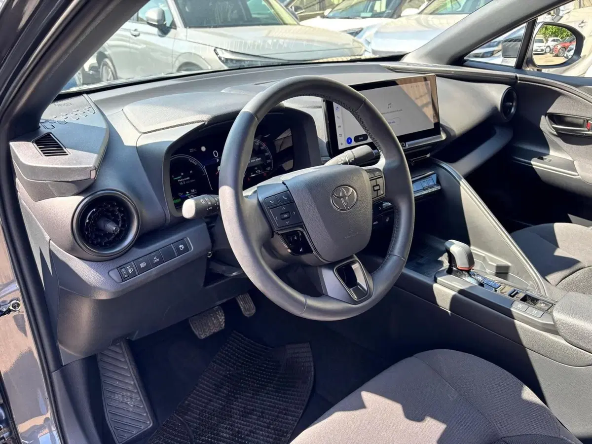 Toyota Toyota C-HR usata a Modena (10)