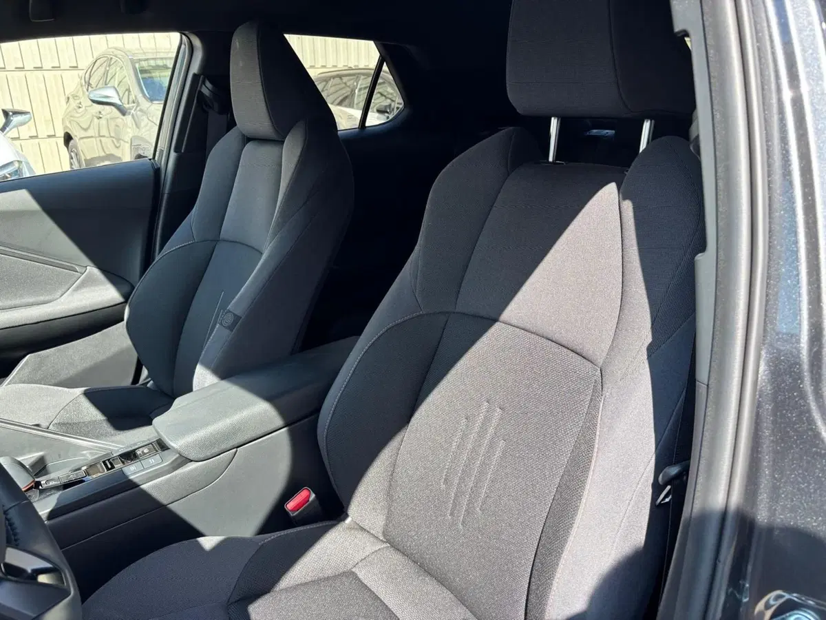 Toyota Toyota C-HR usata a Modena (13)