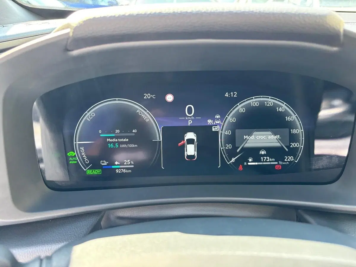 Toyota Toyota C-HR usata a Modena (9)