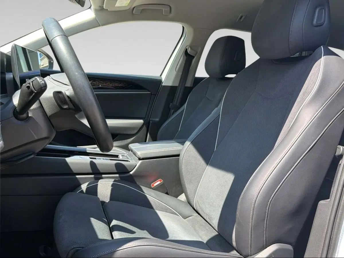 Volkswagen Passat usata a Pisa (11)