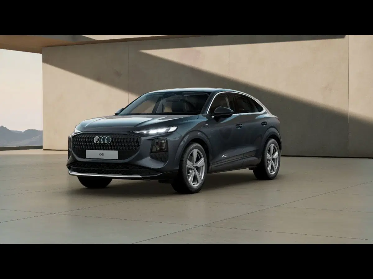 Audi Q3 Sportback nuova a Firenze