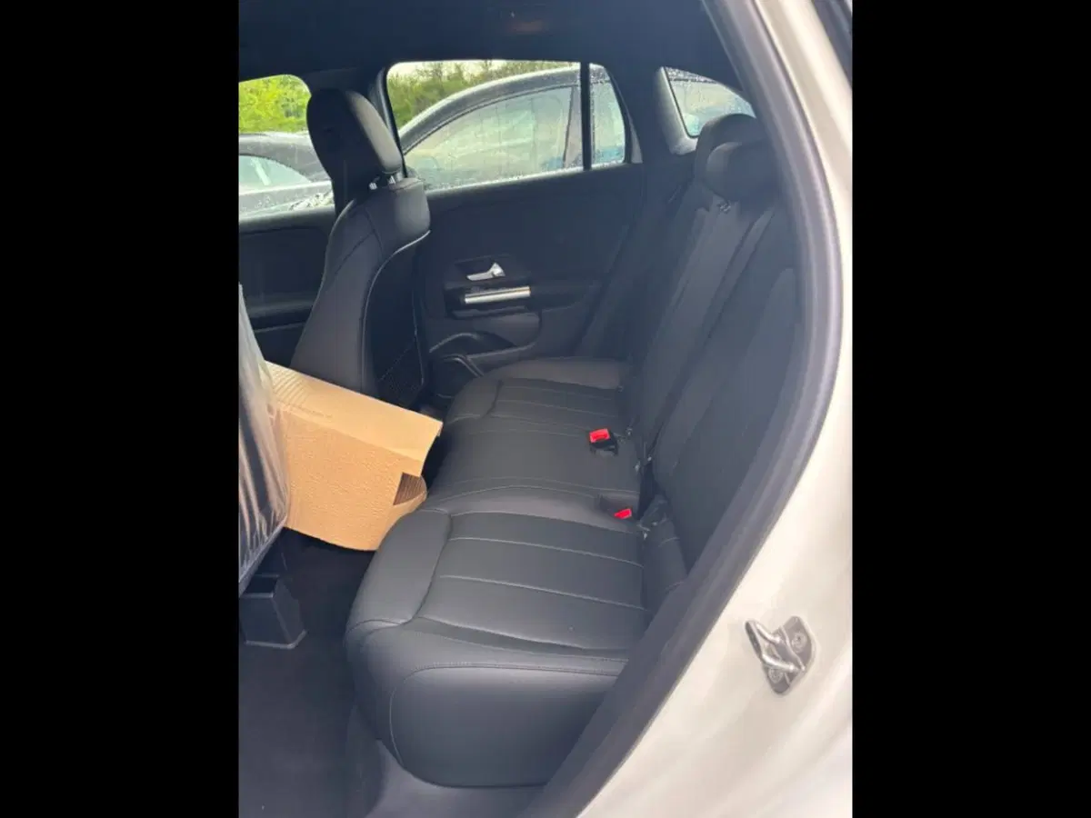 Mercedes-Benz GLA SUV nuova a Siena (10)