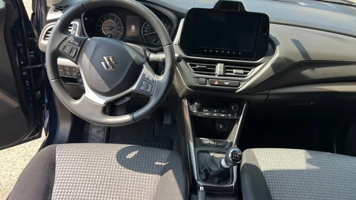 Suzuki S-Cross usata a Alessandria (7)