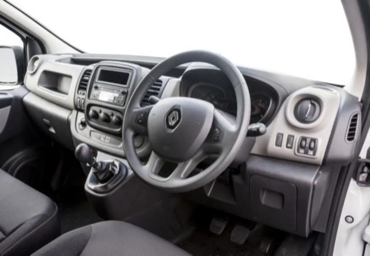 Renault Trafic Furgone usata a Parma (9)