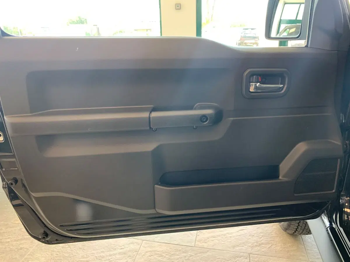 Suzuki Jimny usata a Latina (11)