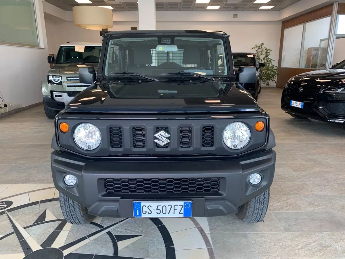 Suzuki Jimny usata a Latina (5)