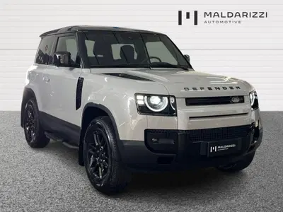 Land Rover Defender 90 3.0d i6 mhev SE awd 200cv auto 6p.ti nuova a Foggia