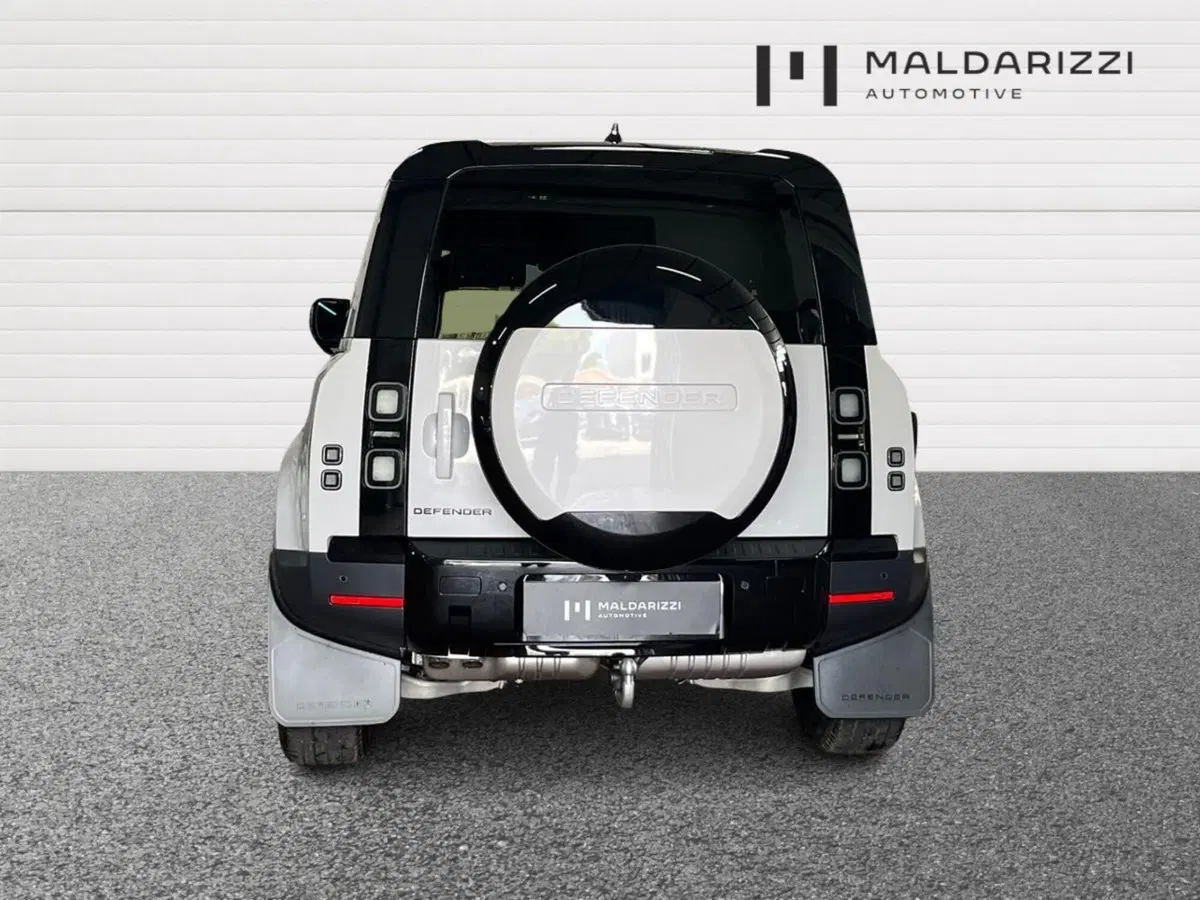 Land Rover Defender nuova a Foggia (3)
