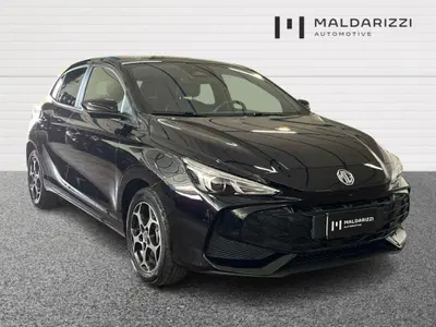 Mg MG3 1.5 hybrid+ Luxury auto del 2025 usata a Bari