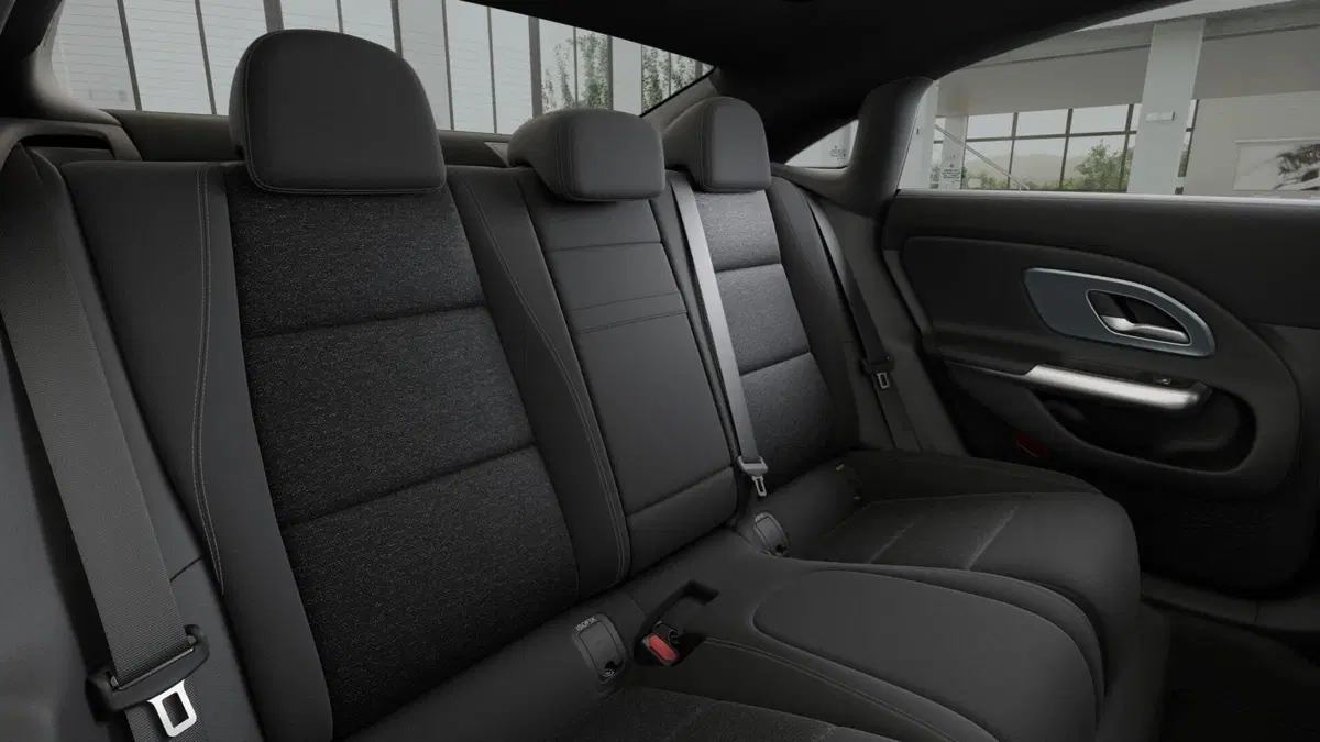 Mercedes-Benz CLA nuova a Milano (6)