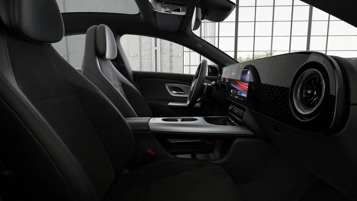 Mercedes-Benz CLA EQ nuova a Milano (7)