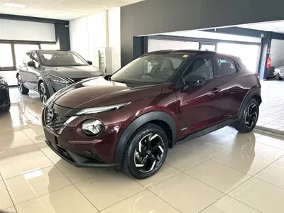 Nissan Juke 1.6 hev N-Connecta del 2023 usata a Ferrara