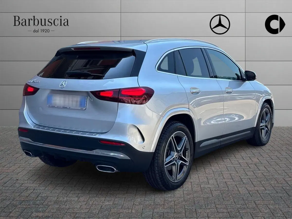 Mercedes-Benz GLA SUV usata a Pescara (3)