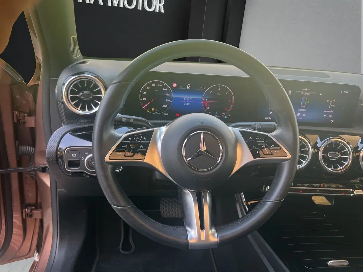 Mercedes-Benz Classe A usata a Cosenza (10)
