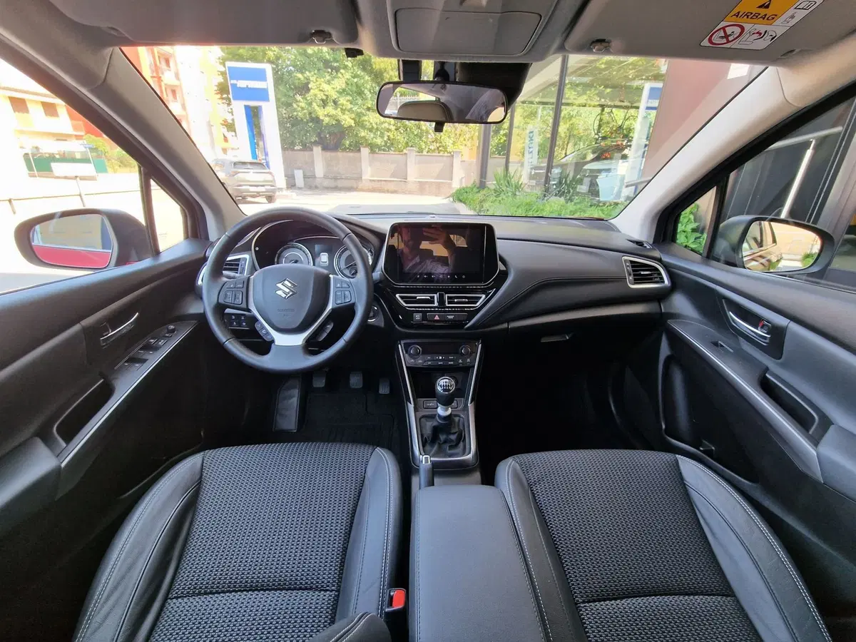 Suzuki S-Cross usata a Milano (8)