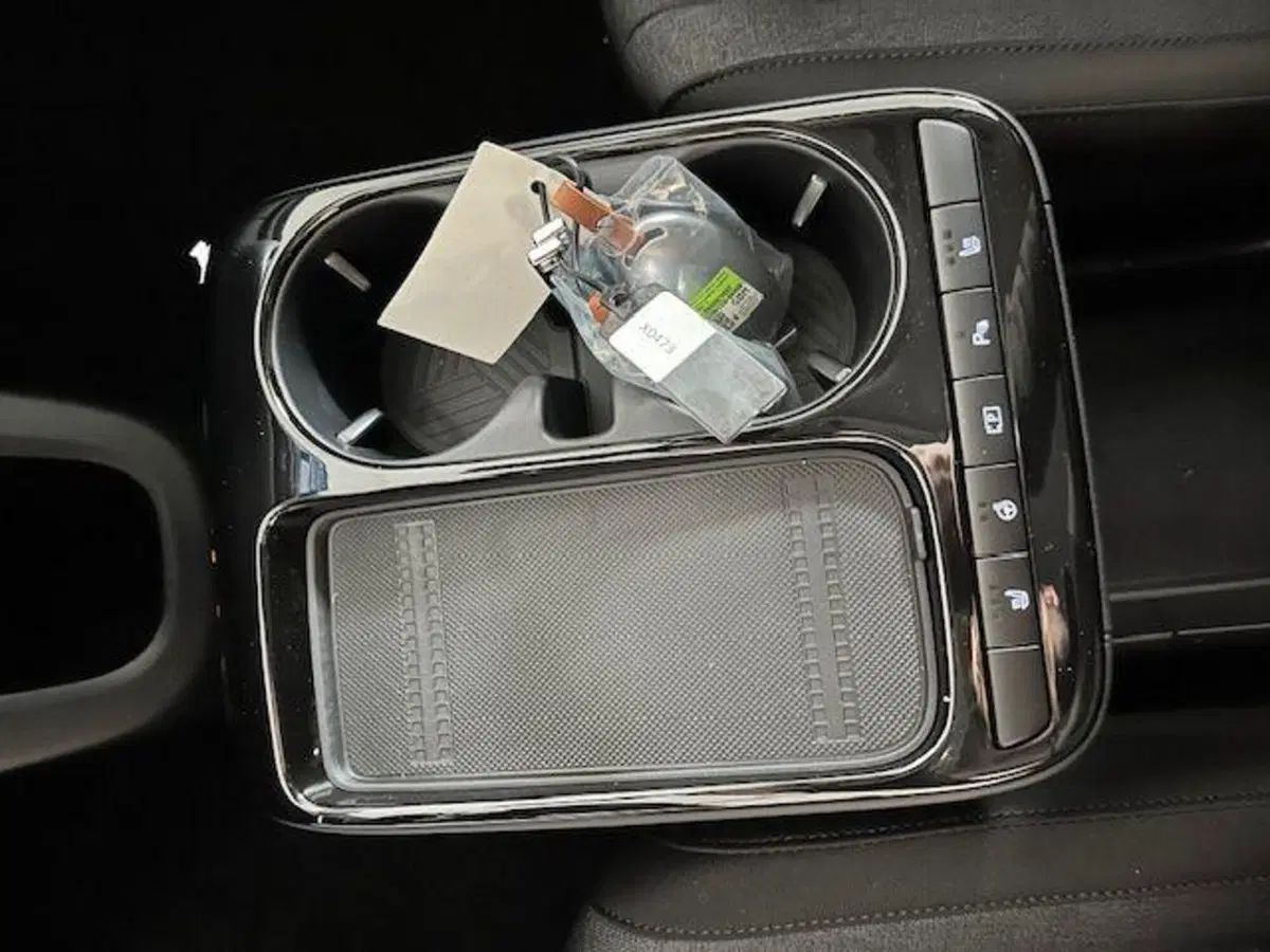 Hyundai Ioniq 5 usata a Verbano Cusio Ossola (7)