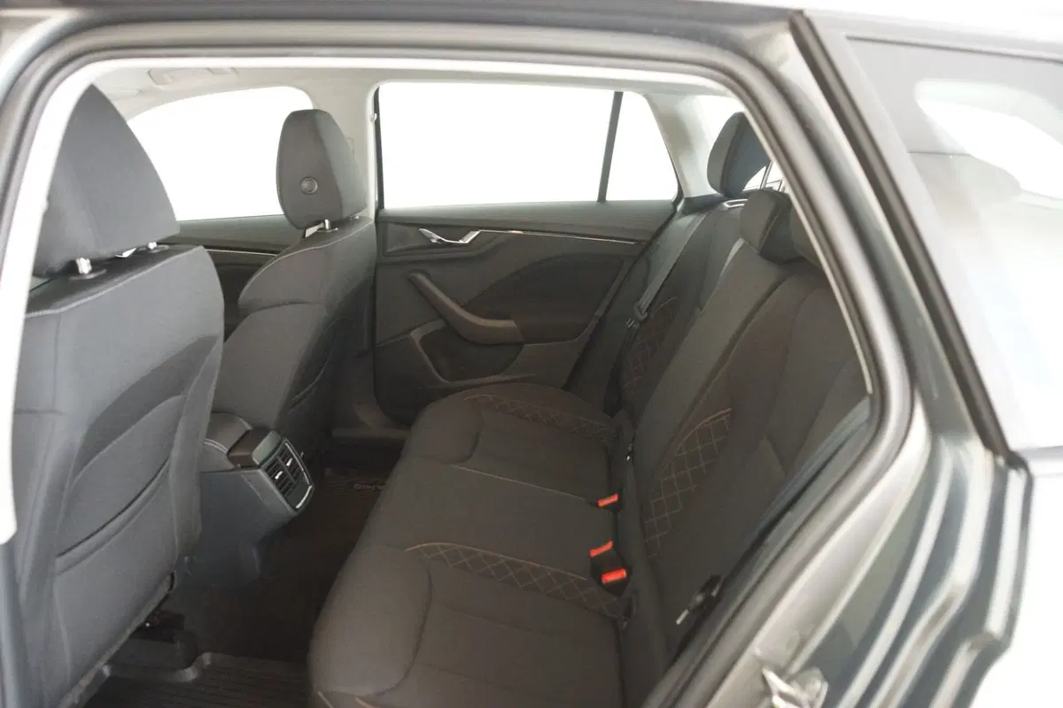 Skoda Kamiq usata a Torino (8)