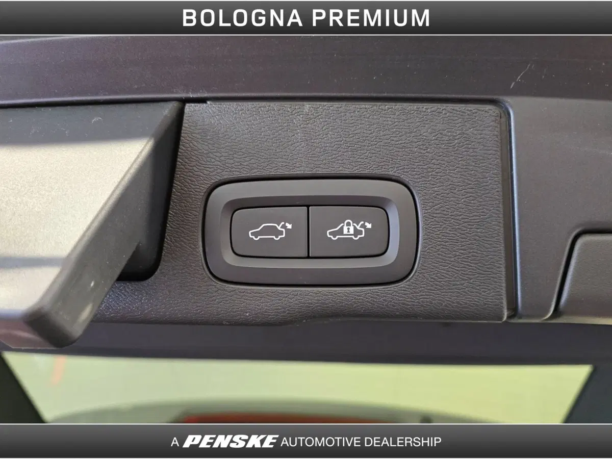 Volvo XC60 usata a Bologna (11)