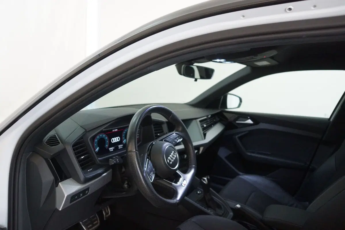 Audi A1 Sportback usata a Torino (10)