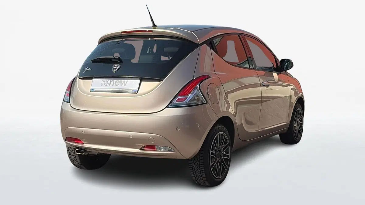 Lancia Ypsilon usata a Treviso (2)