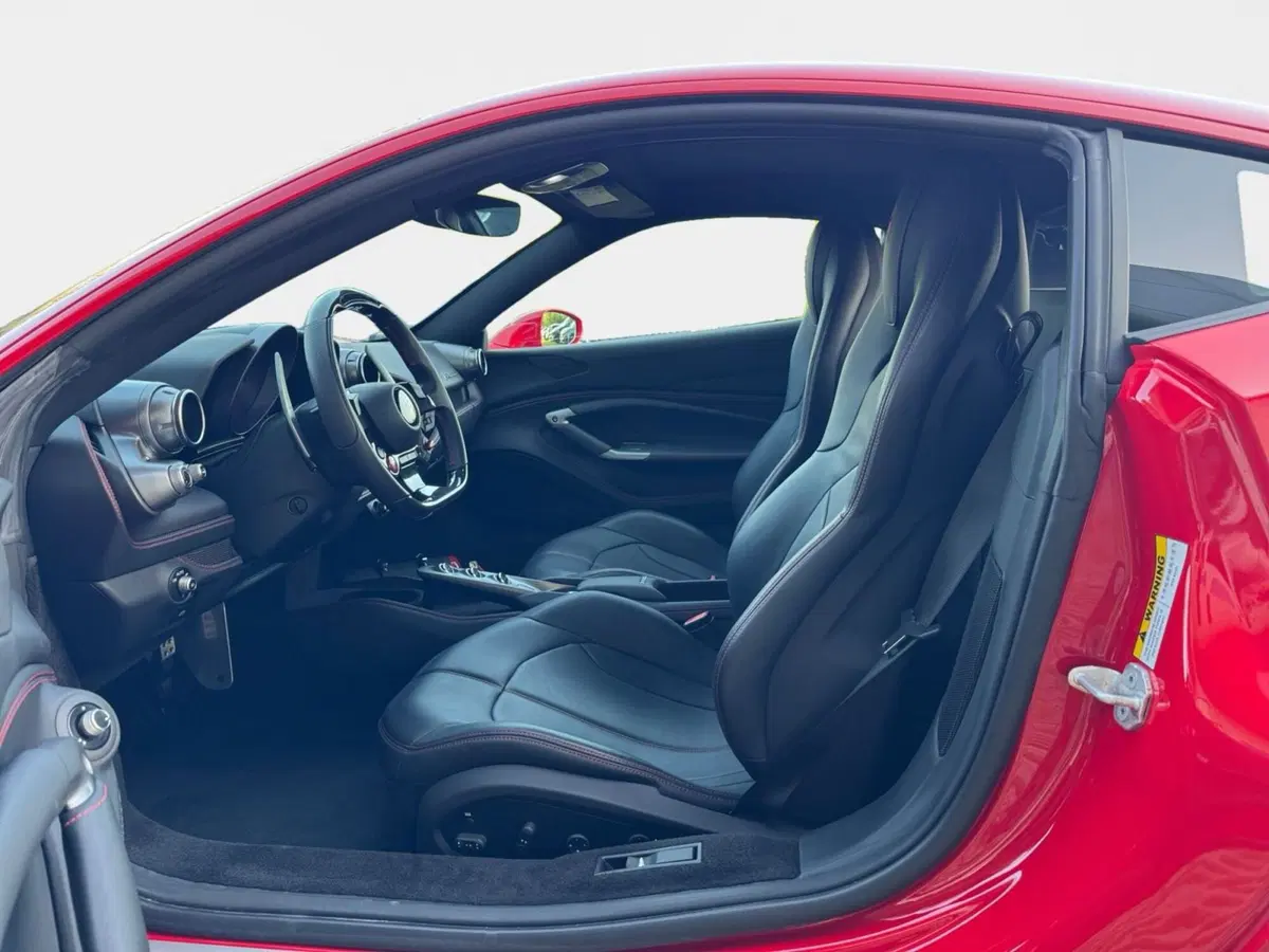 Ferrari F8 Coupé usata a Ancona (2)