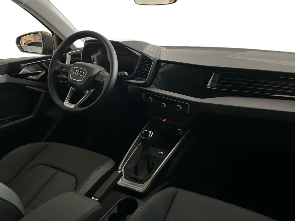 Audi A1 allstreet usata a Napoli (10)