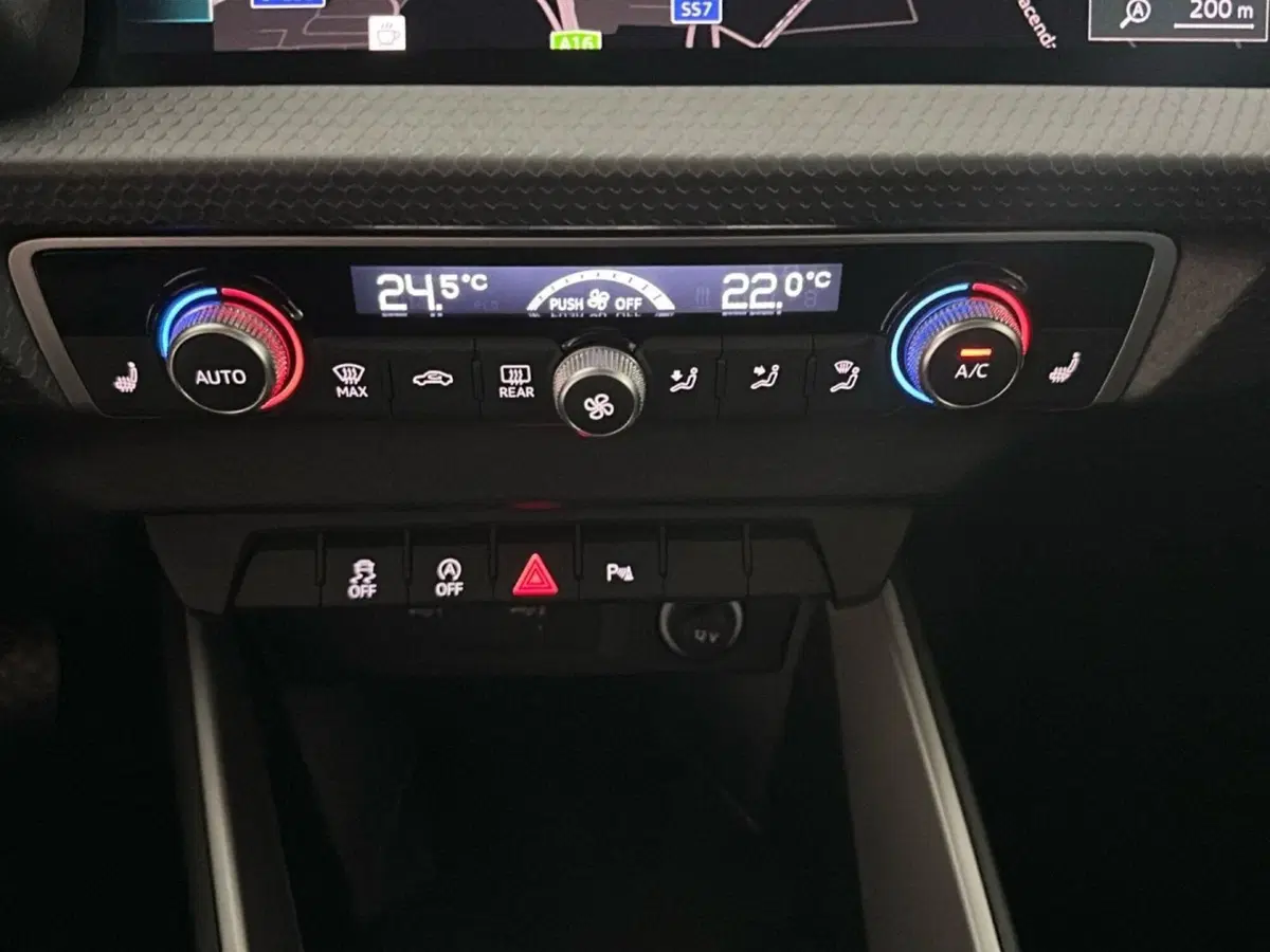 Audi A1 allstreet usata a Napoli (14)