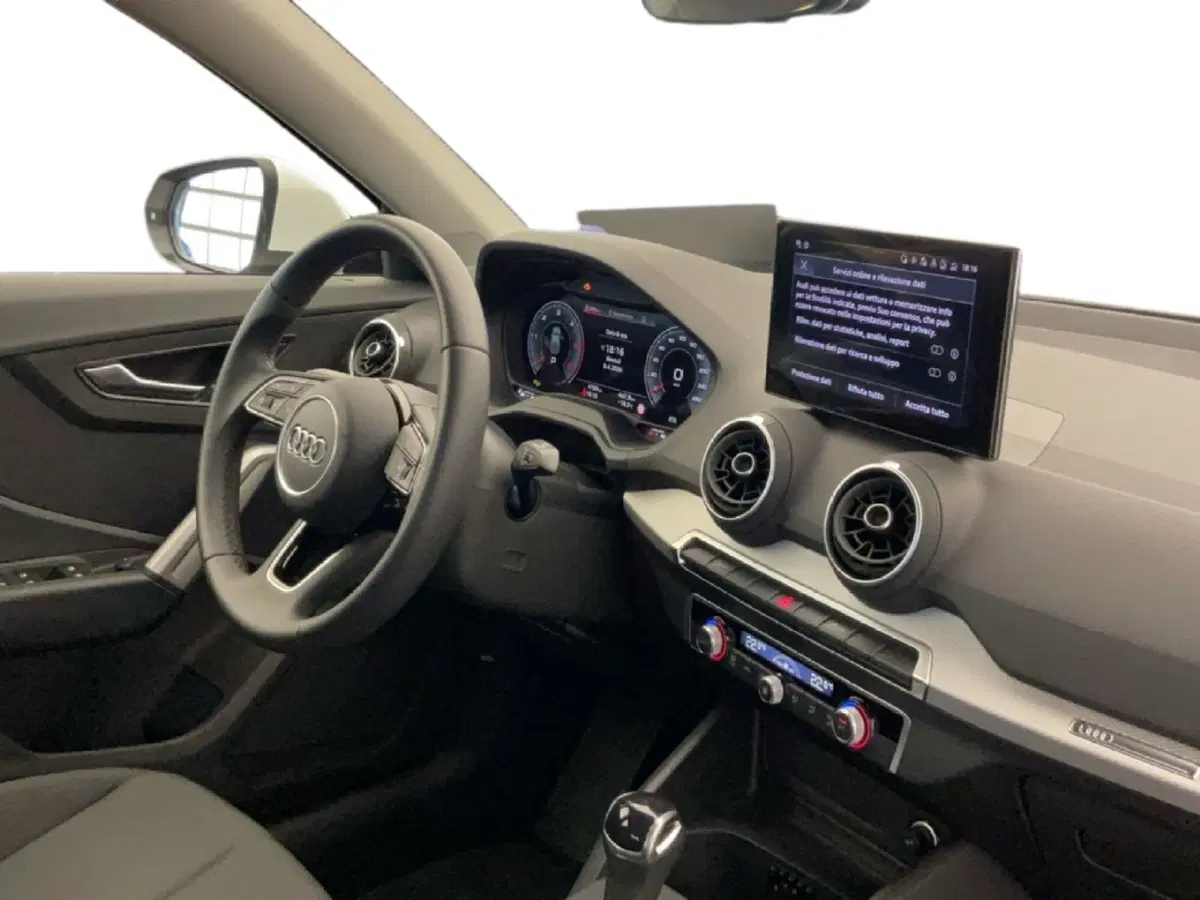 Audi Q2 usata a Napoli (10)