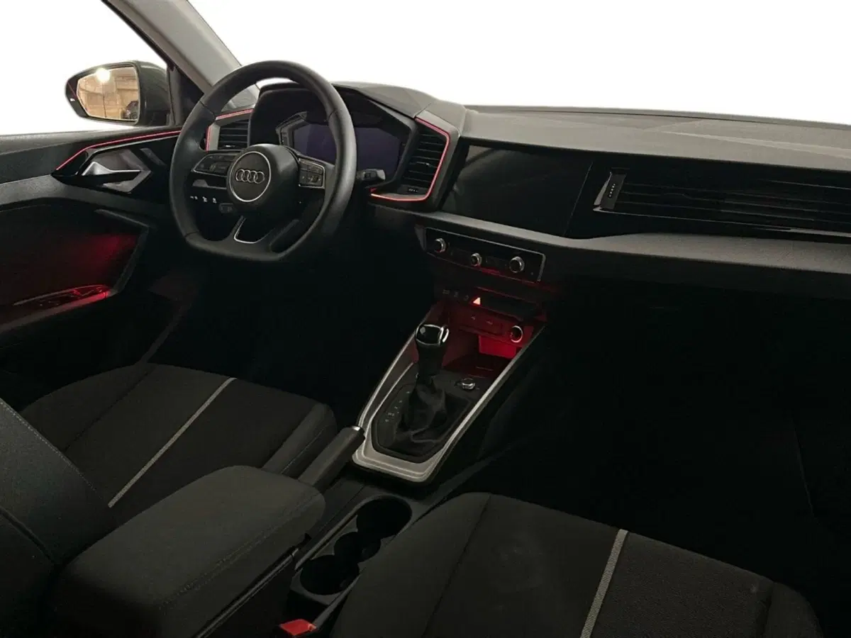 Audi A1 allstreet usata a Napoli (9)