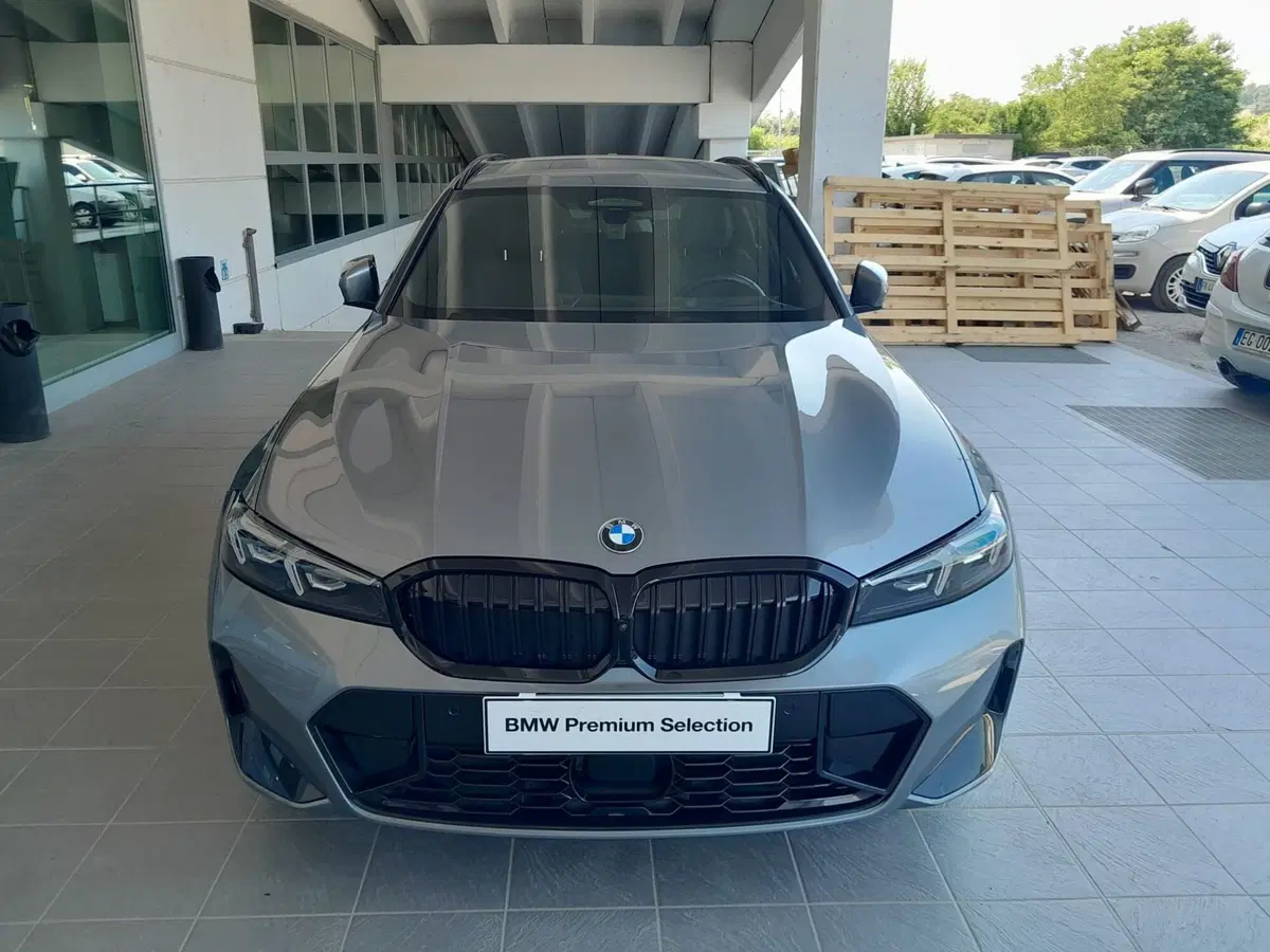 BMW Serie 3 Touring usata a Asti (3)
