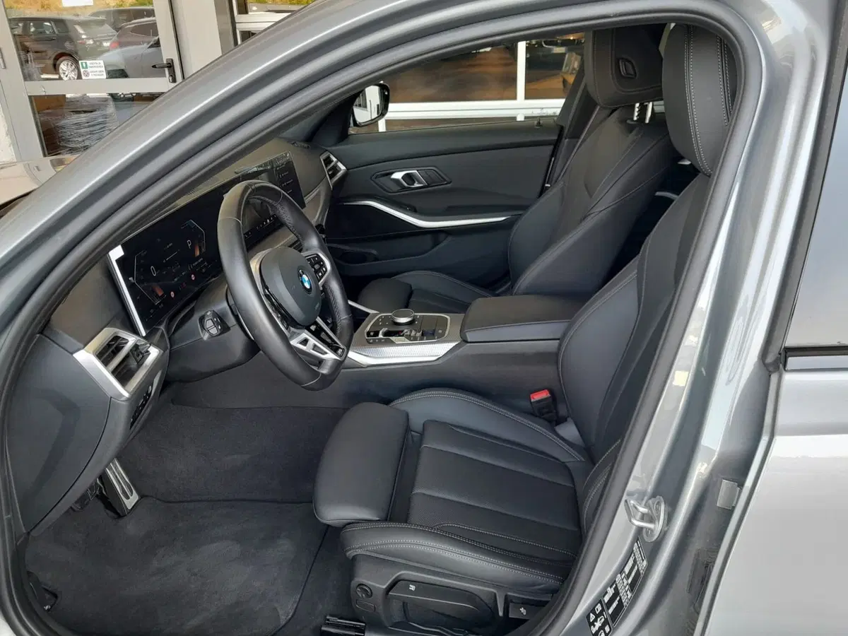 BMW Serie 3 Touring usata a Asti (8)