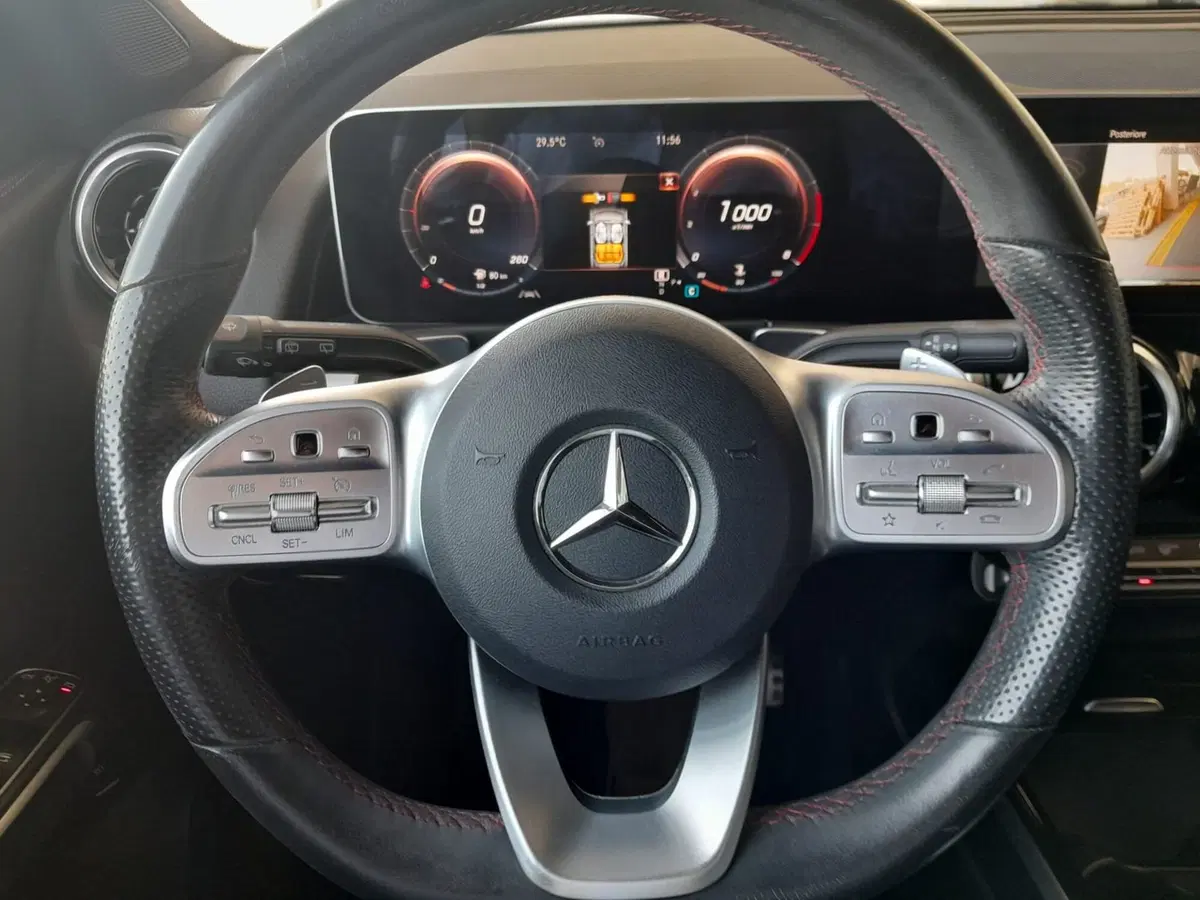 Mercedes-Benz GLB usata a Asti (15)