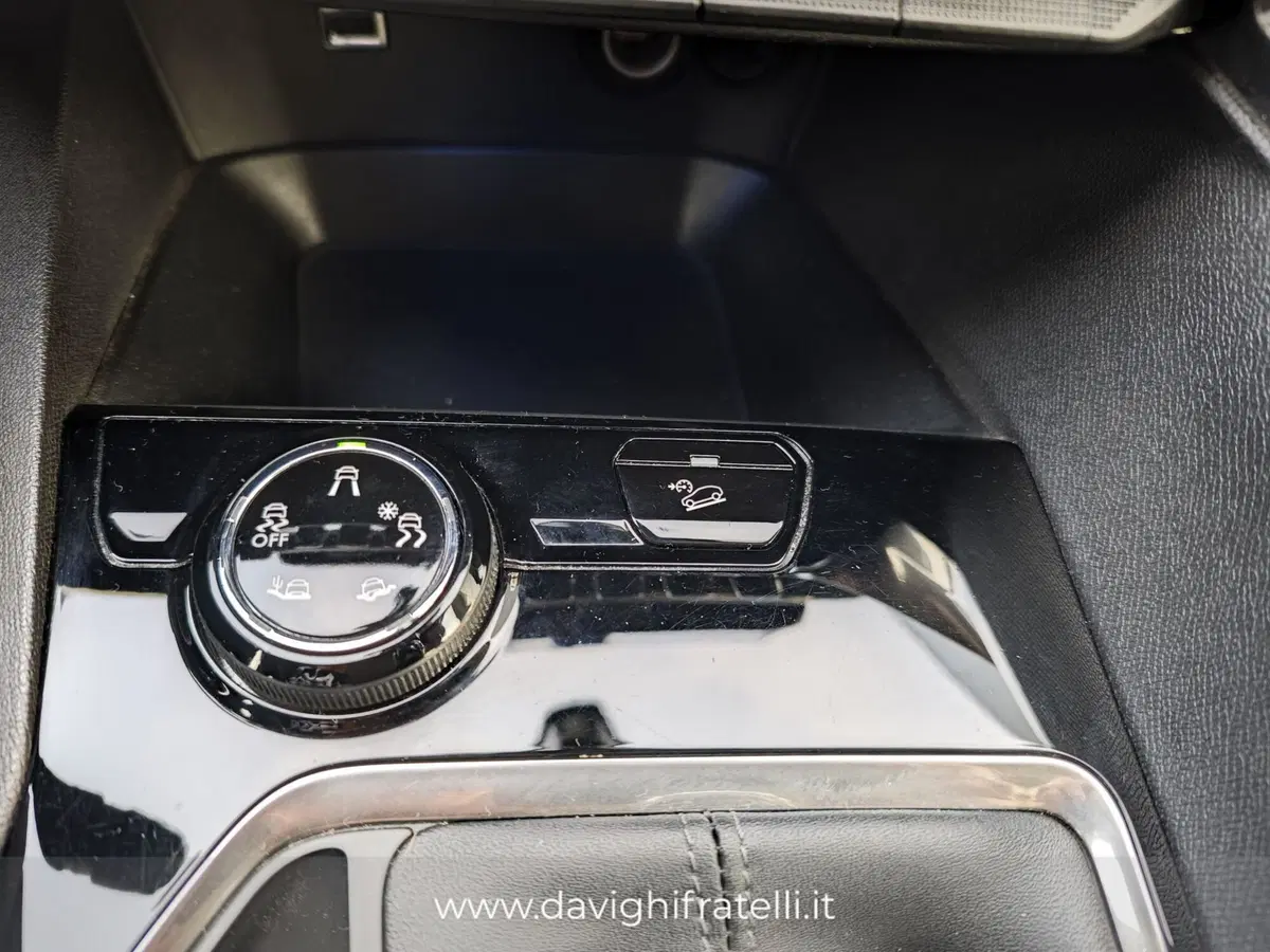 Peugeot 3008 usata a Parma (17)