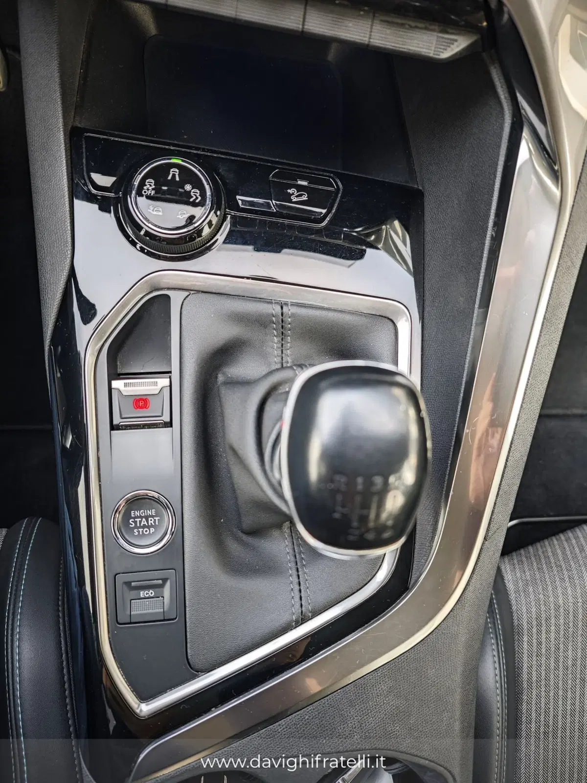Peugeot 3008 usata a Parma (18)