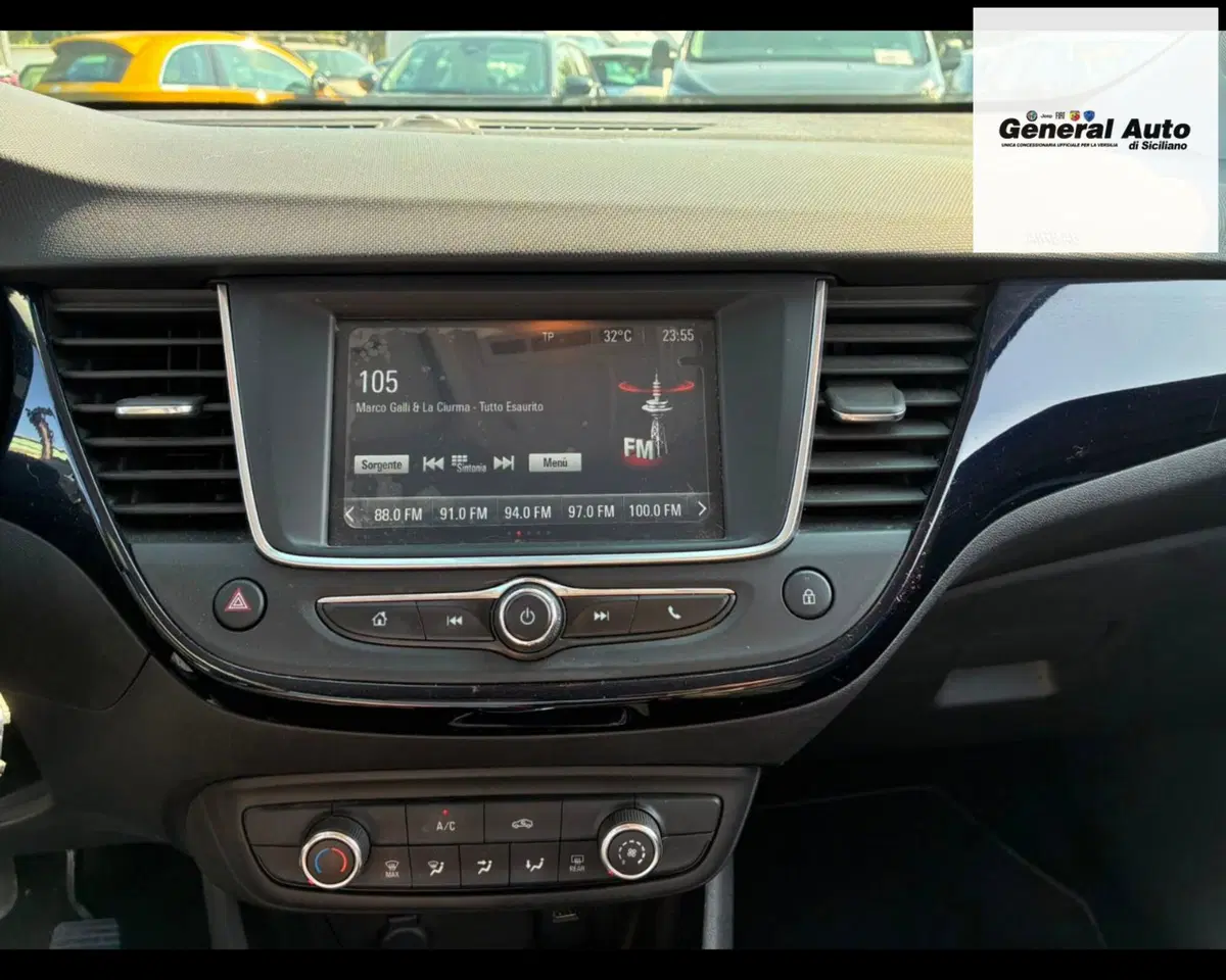 Opel Crossland X usata a Lucca (12)
