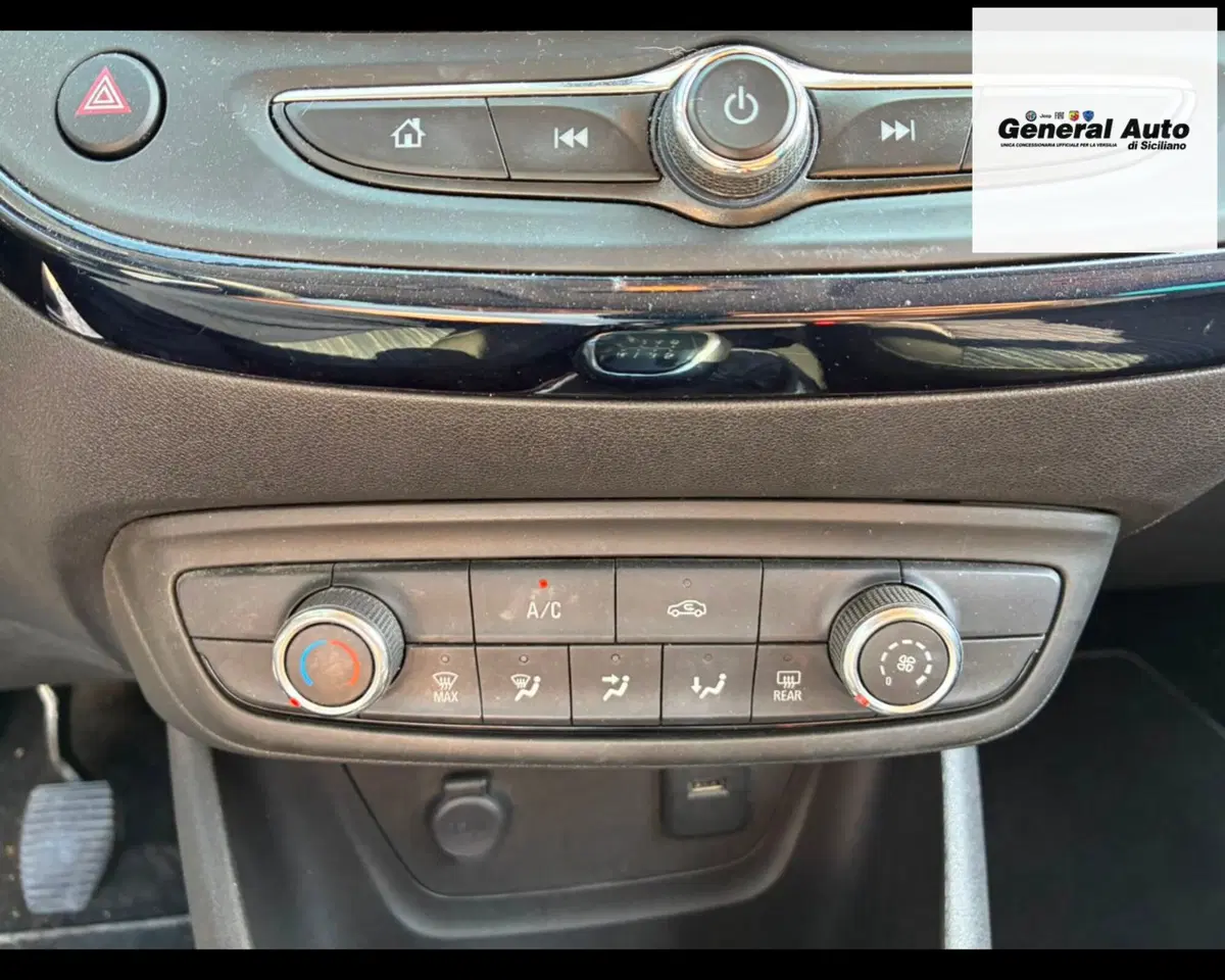 Opel Crossland X usata a Lucca (14)