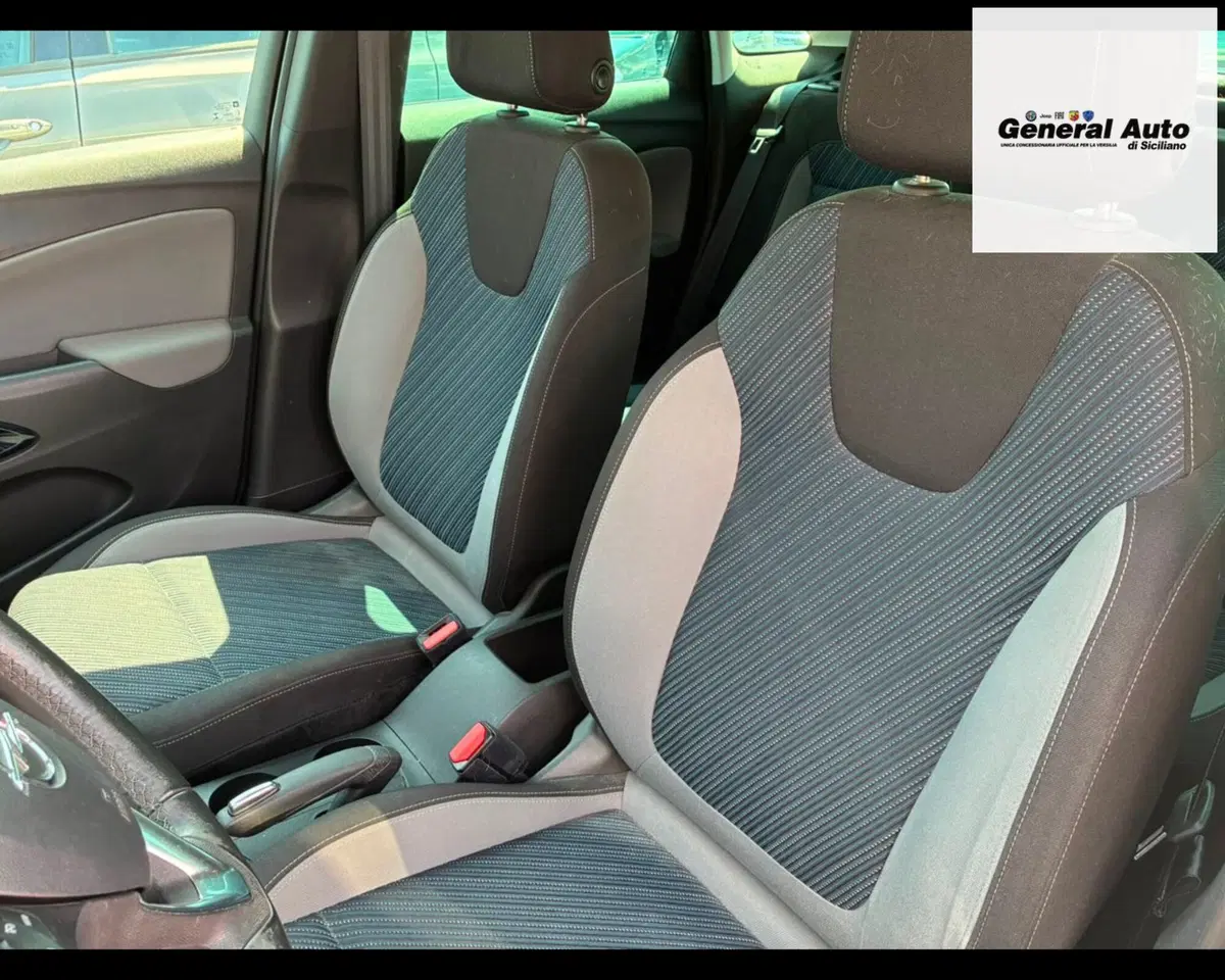 Opel Crossland X usata a Lucca (16)